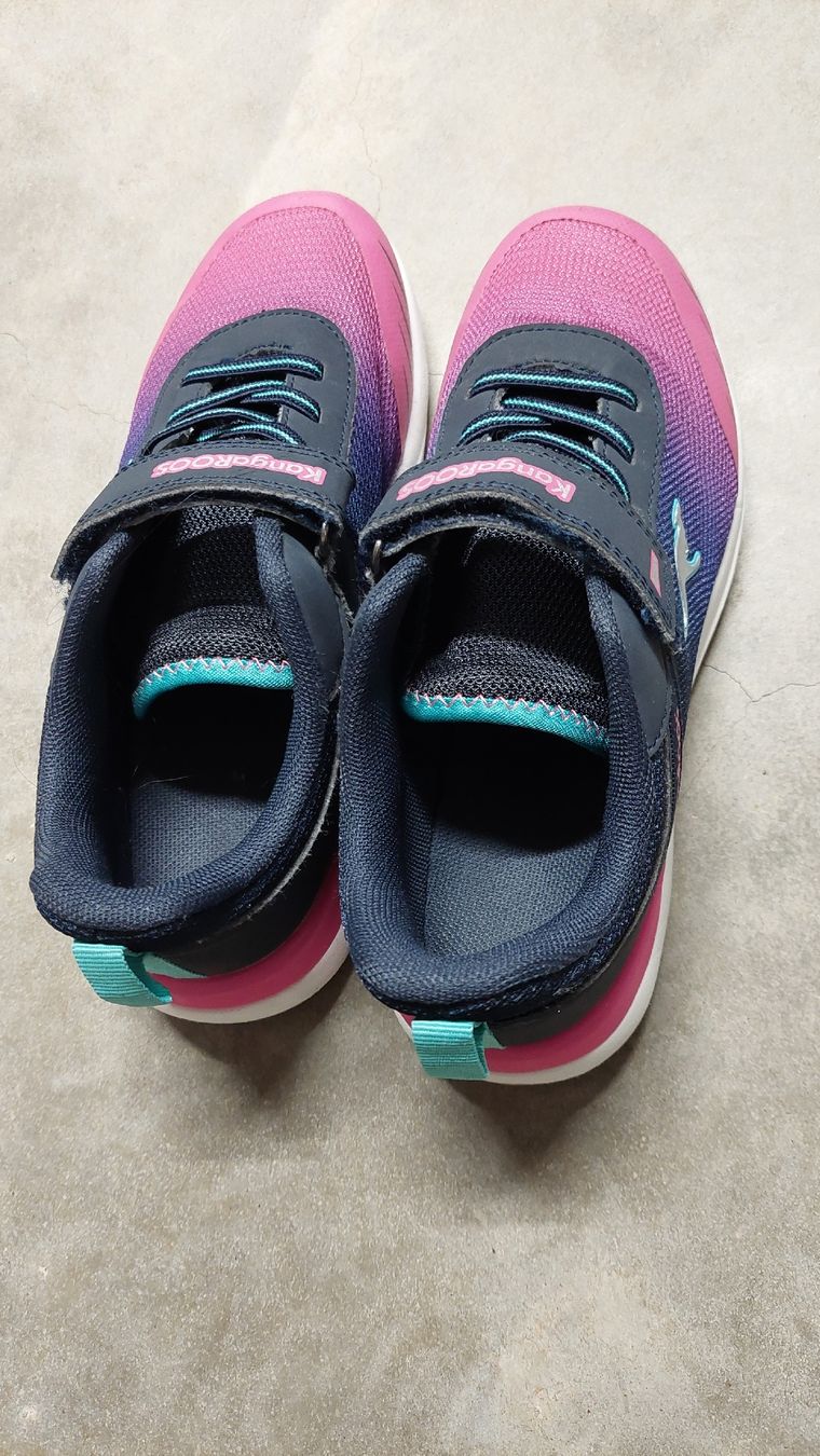 Scarpe per ragazzi: Hallensportschuhe 34 – Usato da Burgdorf venduto da maybright