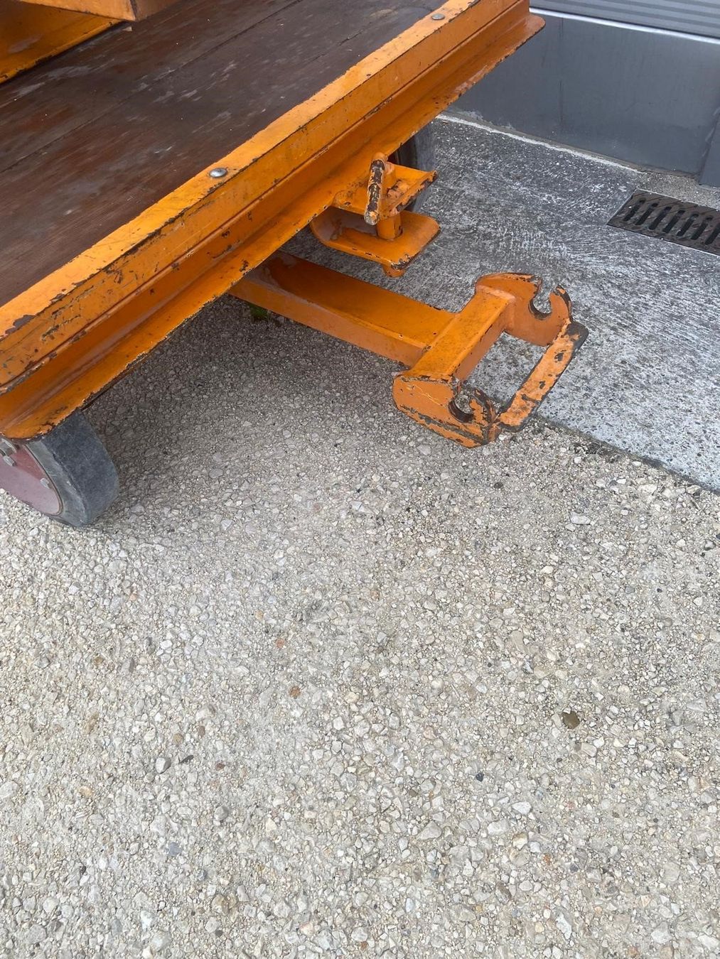 Anhänger: Schwerlast-Anhänger / Langmaterial-Anhänger – Gebraucht aus Laupersdorf von Borer_Liquidationen 2