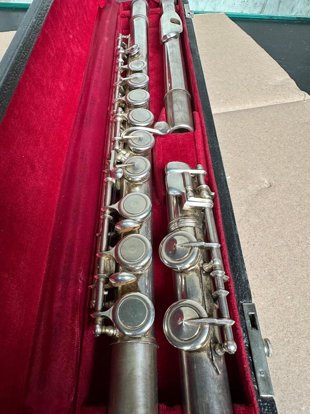 Instruments de musique: Vintage Silver Flute with Case - Perfect for Beginners! – D'occasion à Lausanne par vas_mbk2