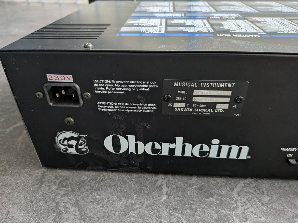 Instruments de musique: Oberheim Matrix 6R – D'occasion à Bern par Rolphee2 2