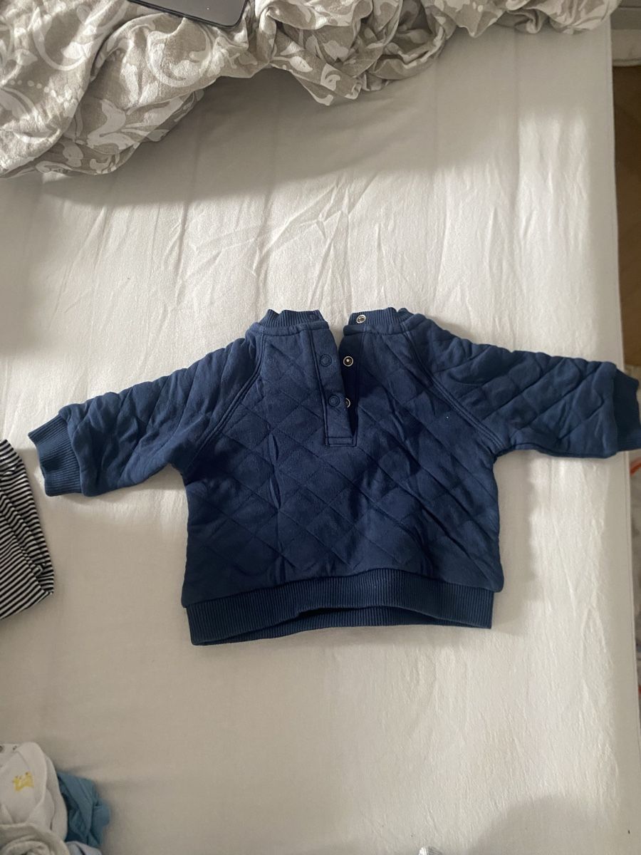 Maglioni & Felpe: Pull-over Kiabi bleu matelassé, taille 3 mois, neuf – Nuovo (secondo la descrizione) da Lausanne venduto da bab_s576 2