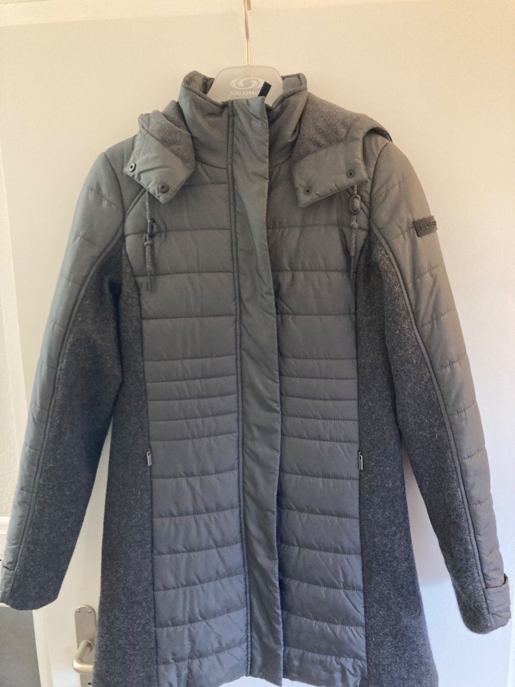 Cappotti: Mantel Silvertag Damen grau Gr. 34 Wolle – Usato da Dulliken venduto da gab_jdr2