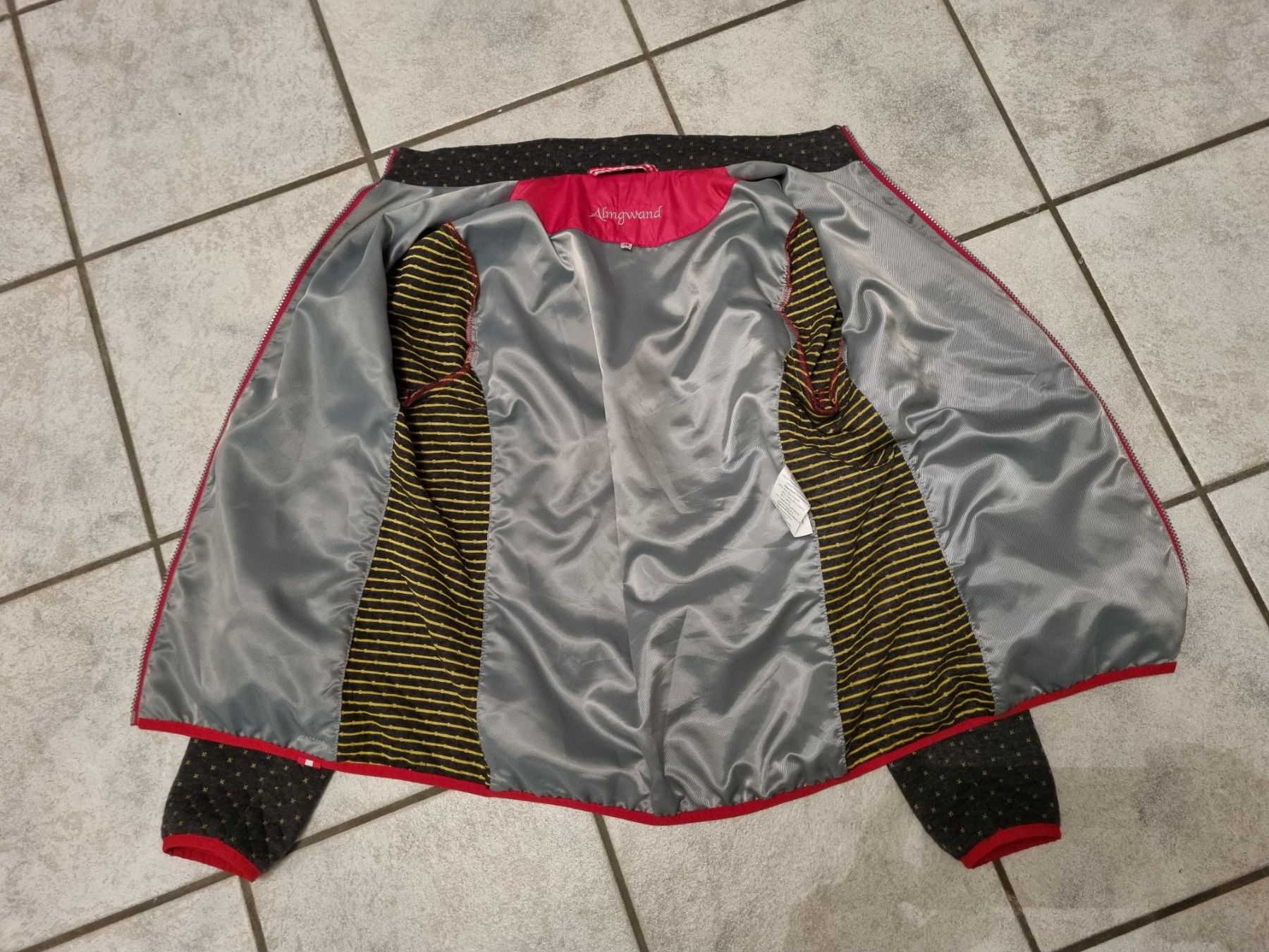 Almgwand Giacche: Almgwand Jacke Grösse 42 – Usato da Schönenwerd venduto da Chez_Mimi 6