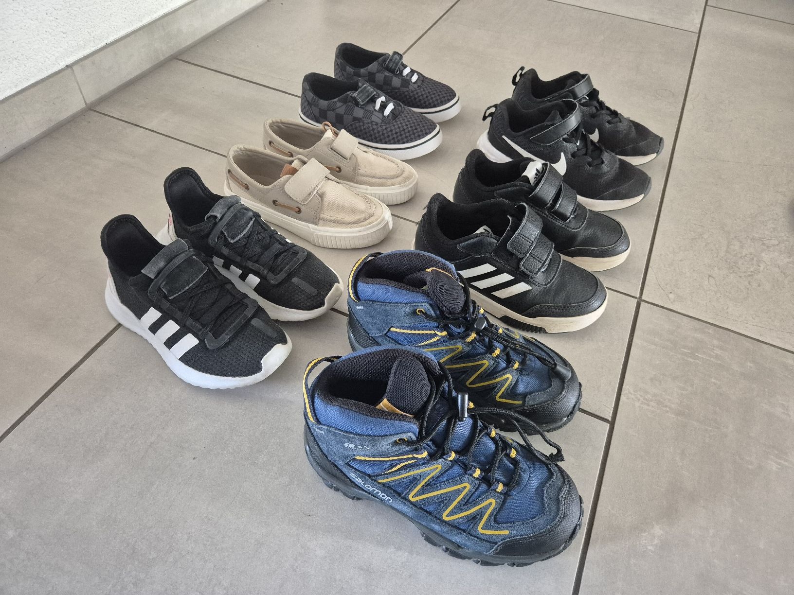 Chaussures garçon: Kinderschuhe set Größe 30  – D'occasion à Wohlen AG par rubenmalaga 2