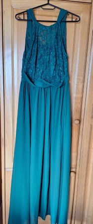 Abendkleid lang grün mit Spitze und Pailletten Grösse m