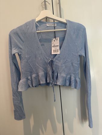 Stradivarius Strickjacke XS Blau Wickeloptik neuwertig