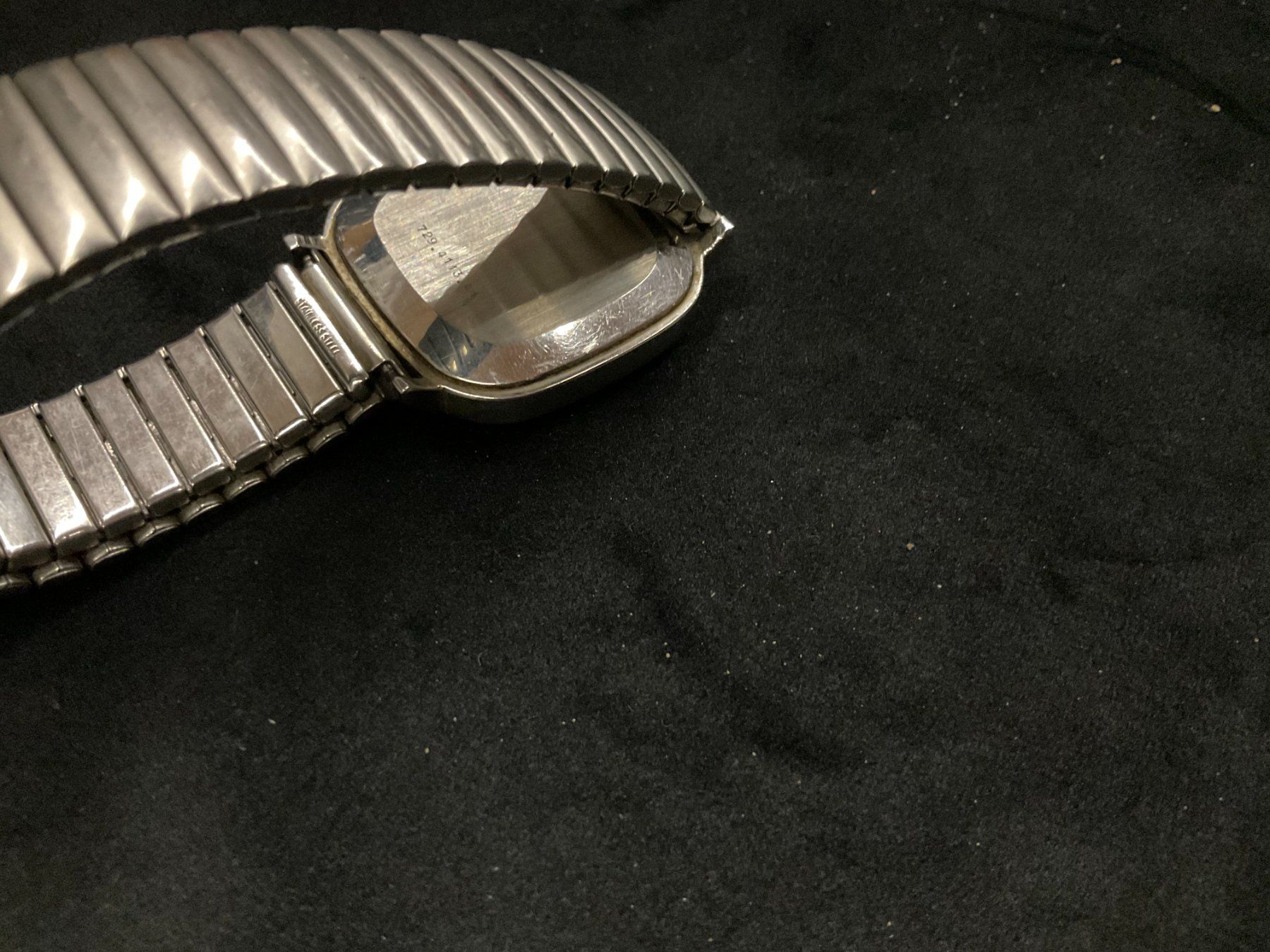 Eterna Orologi: Eterna Quarz Herrenuhr – Usato da Bettwiesen venduto da wicking27 2