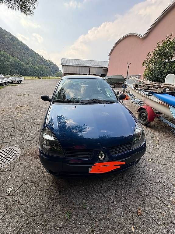 Autos: RENAULT CLIO AUTOMATICA – Gebraucht aus Magadino von dan_m5lp