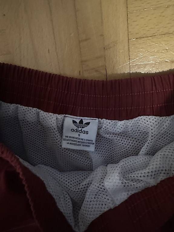 Pantaloni: Spanien Trainer/Regenhose – Usato da Basel venduto da pau_s6pv 1