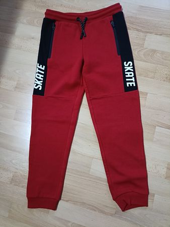 Neue Rote Kinder Trainings Jogging-hose von C&A, Grösse 146