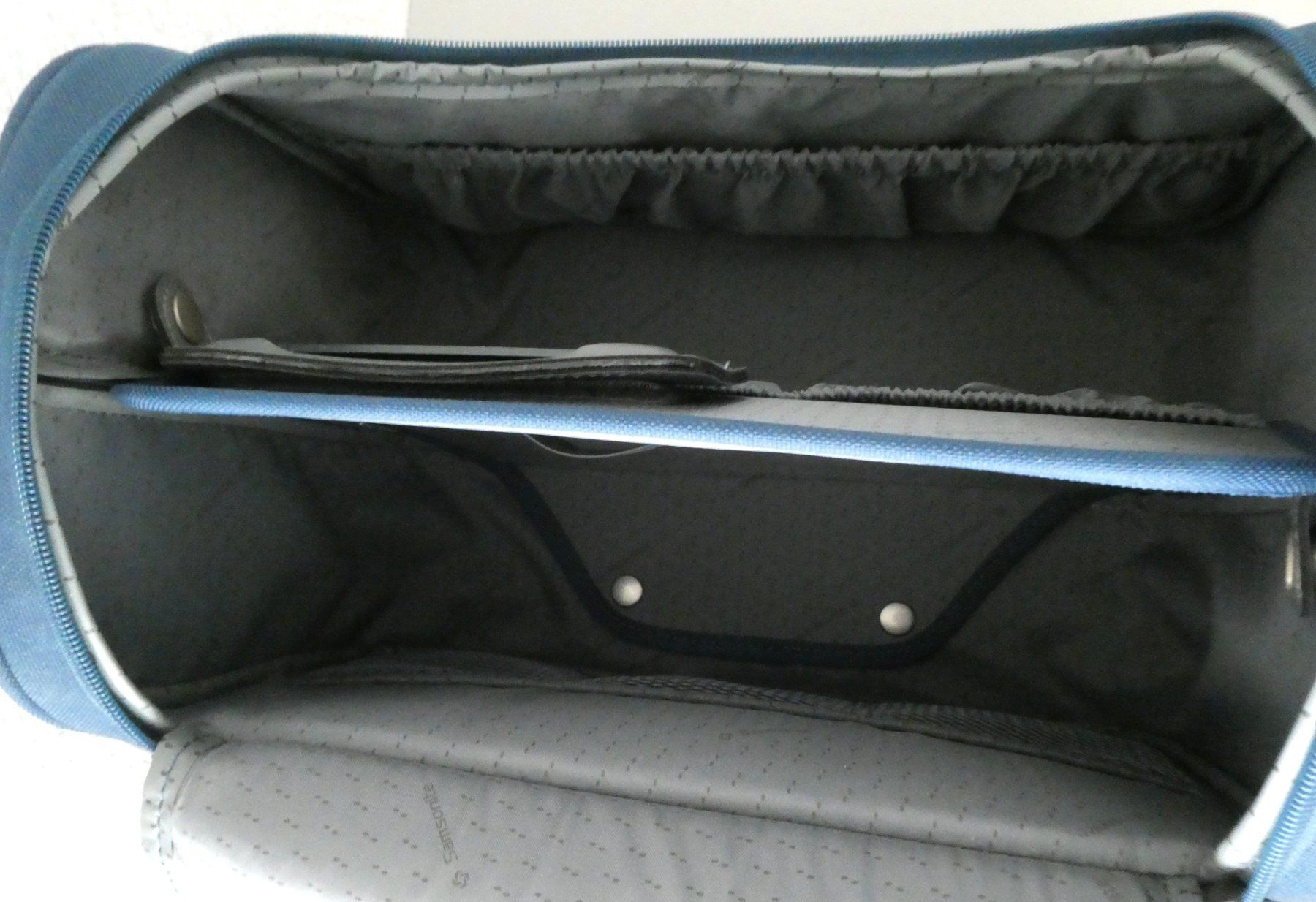 Samsonite Kosmetikkoffer: Beautycase / Necessaire SAMSONITE, Textil blau / NEU – Neu (gemäss Beschreibung) aus Watt von Mandinka 4