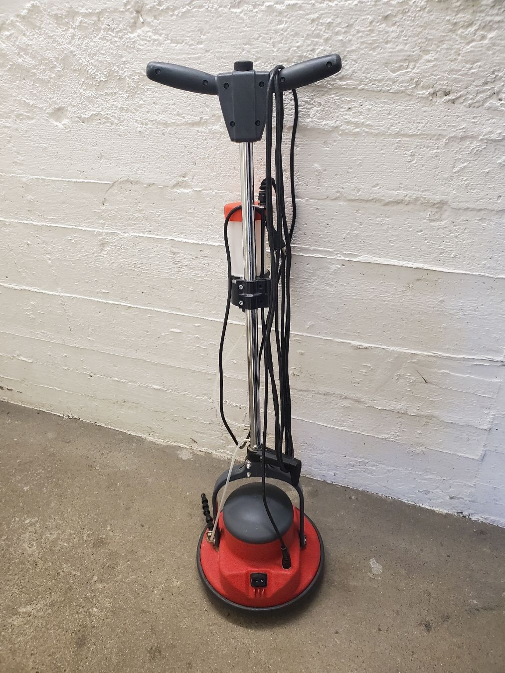 Cleanfix Tutte le macchine: CLEANFIX FloorMac ## TASKI WETROK KÄRCHER  NILFISK MINATOL – Usato da Zürich venduto da 5183840711 4