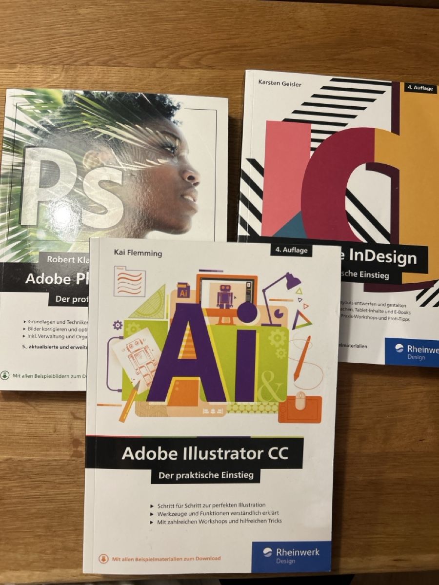 Libri: Adobe Illustrator CC, Photoshop CC und InDesign – Nuovo (secondo la descrizione) da Alpnach Dorf venduto da mar_hn6d