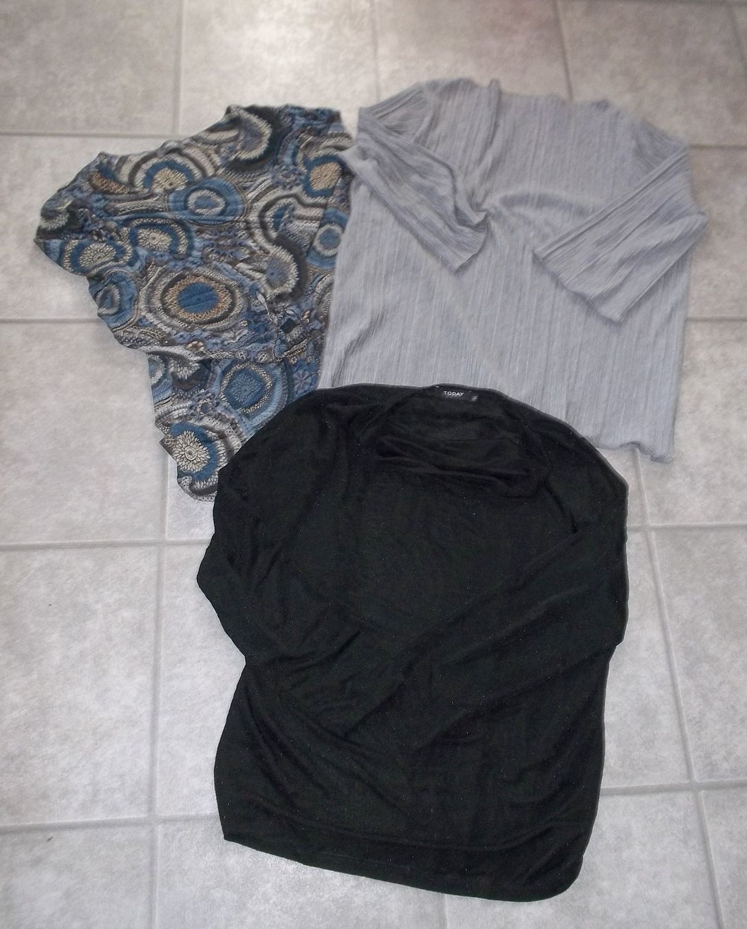 Lotti di vestiti: 8 teiliges Damenkleiderpaket Grösse XL – Usato da Kaltbrunn venduto da Cindy99 2