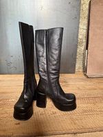 Plateaustiefel