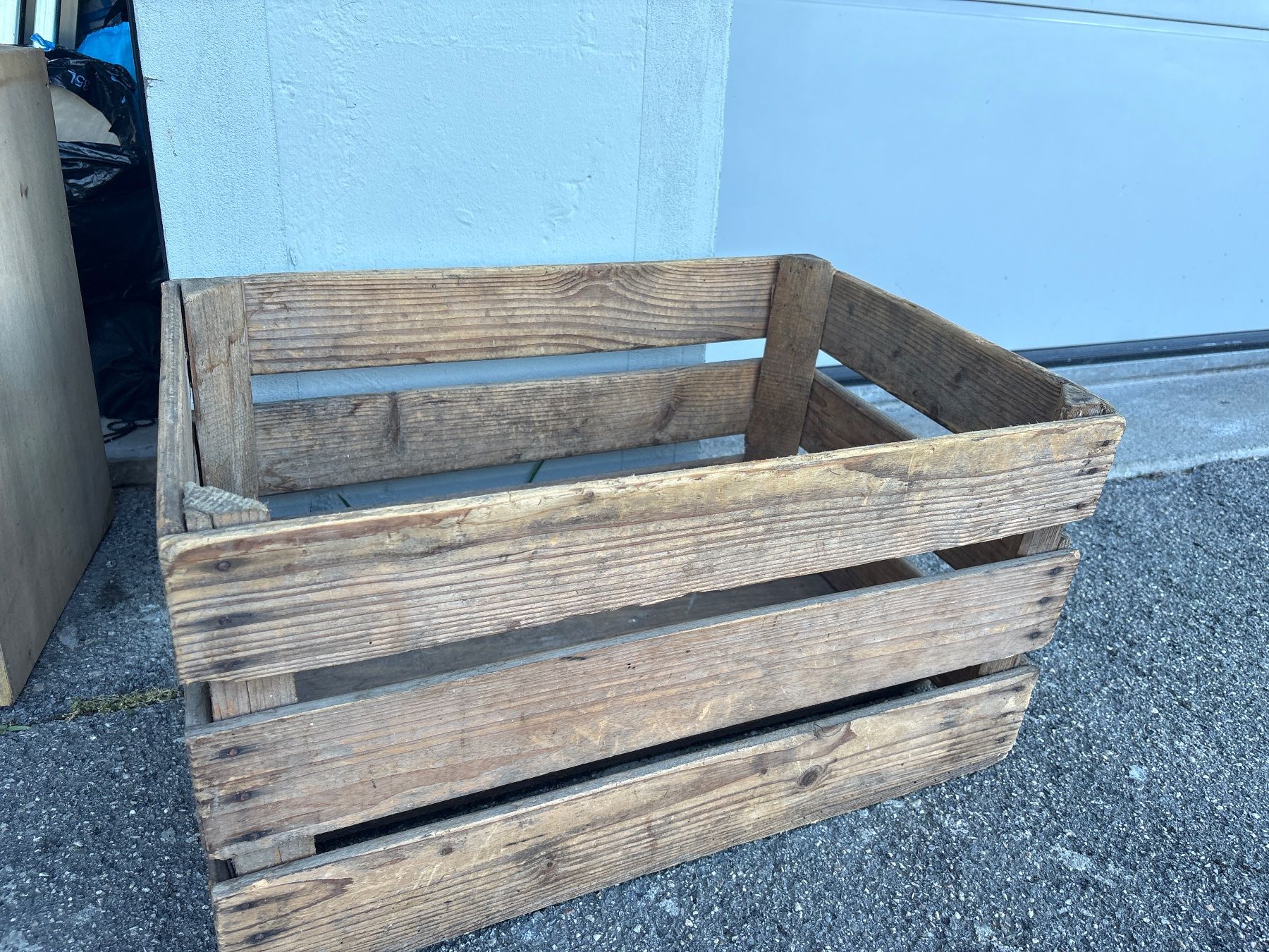 Transportkisten: Holz Kiste. Harasse – Gebraucht aus Aarwangen von kah_79t5