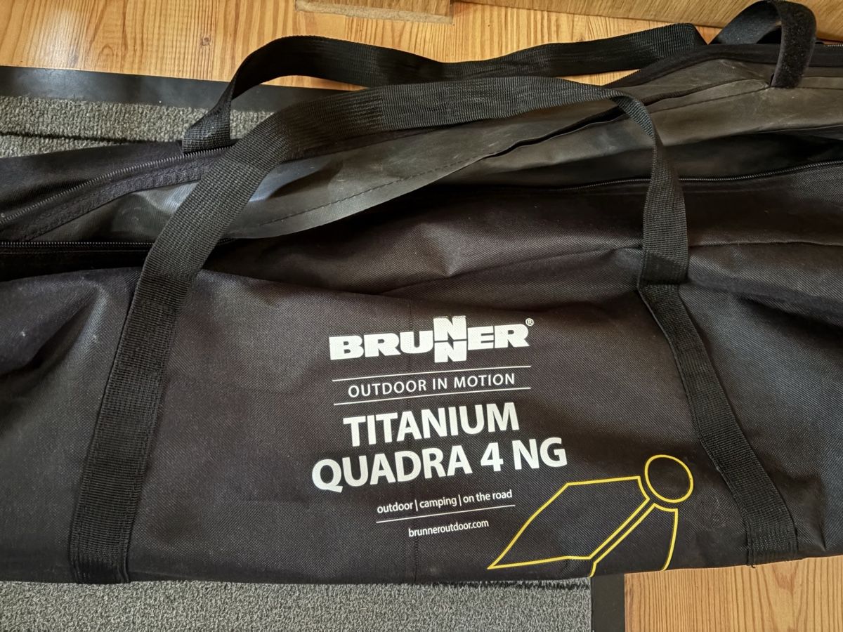 Tables: Titanium Quadra 4 NG Rolltisch – D'occasion à Erlinsbach par Guges 6
