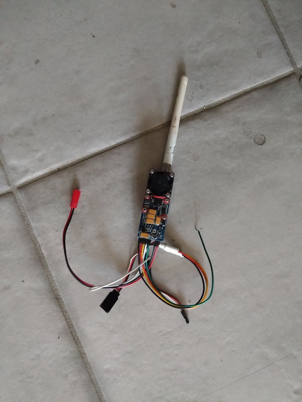 Modellismo RC: Transmetteur FPV 5.8Ghz – Usato da Begnins venduto da Bazar_Digital