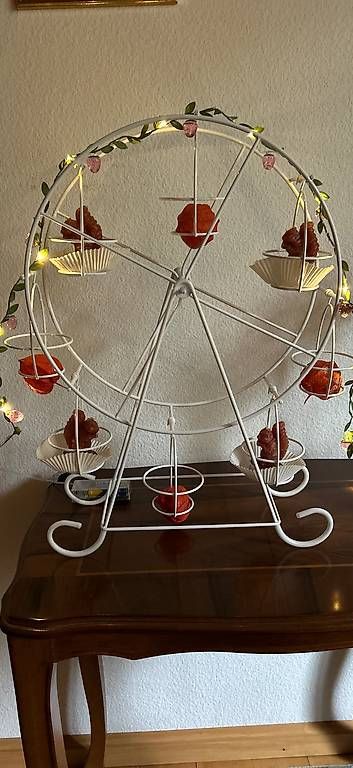 Tutte le decorazioni: Riesenrad/ Muffinsrad – Usato da Basel venduto da rit_l8k7 3