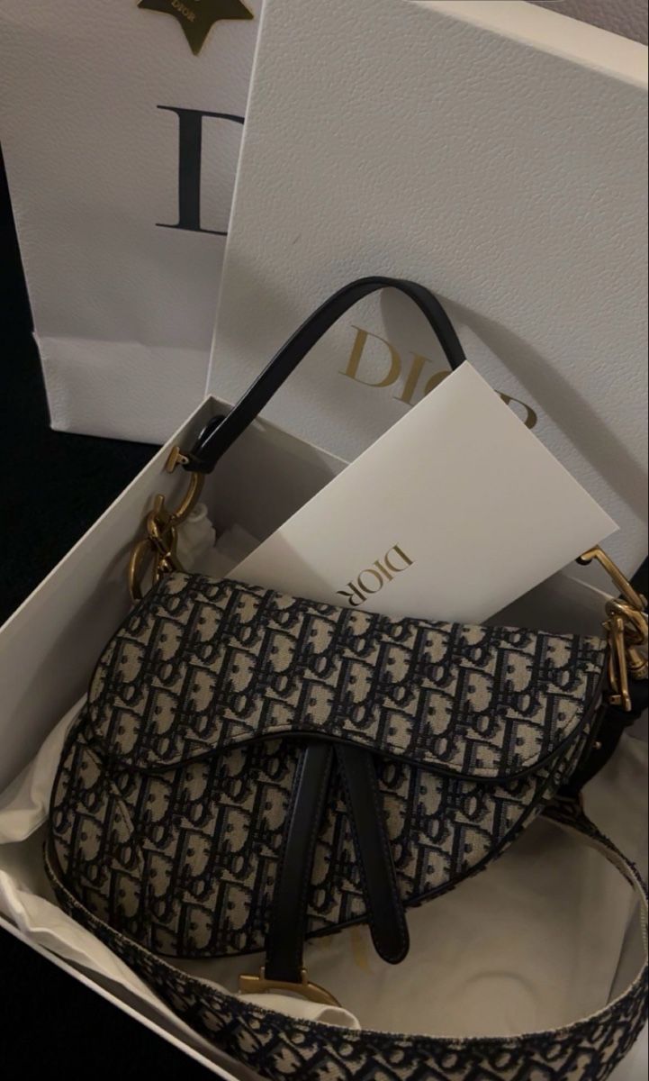 Dior Borse da donna: Dior Saddle bag – Nuovo (secondo la descrizione) da Zürich venduto da wat_gc8k