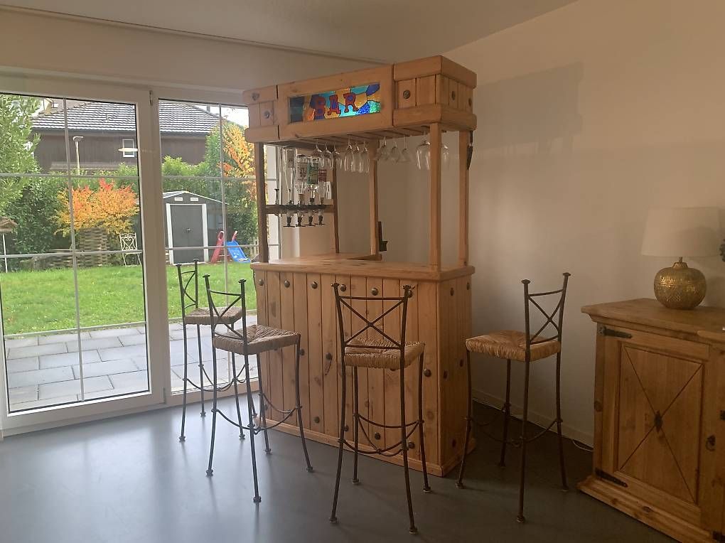 Allestimento di negozi e stand fieristici: BAR - mexikanisches Pinienholz – Usato da Rupperswil venduto da fra_f75v 1