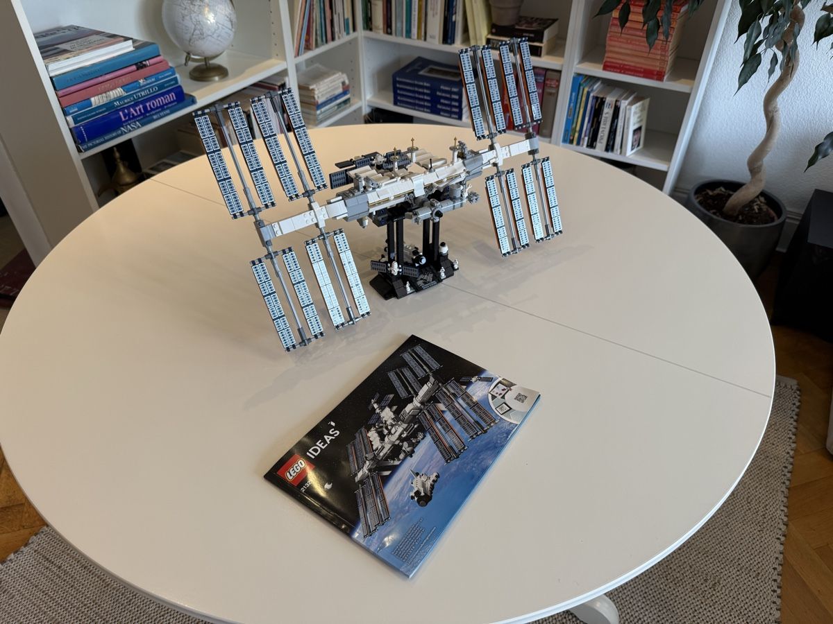 Lego Kit di costruzioni: Lego Station spatiale internationale 21321 – Usato da Bulle venduto da fra_7wng 2