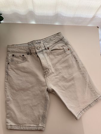 Denim Shorts Pull&Bear Slim hellblau Grösse 40 neuwertig