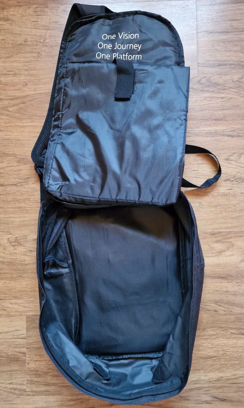 Zaini: UBS Rucksack Laptoptasche ca. 40x30x20cm - NEU – Nuovo e nell'imballaggio originale da Zürich venduto da businessman80 2