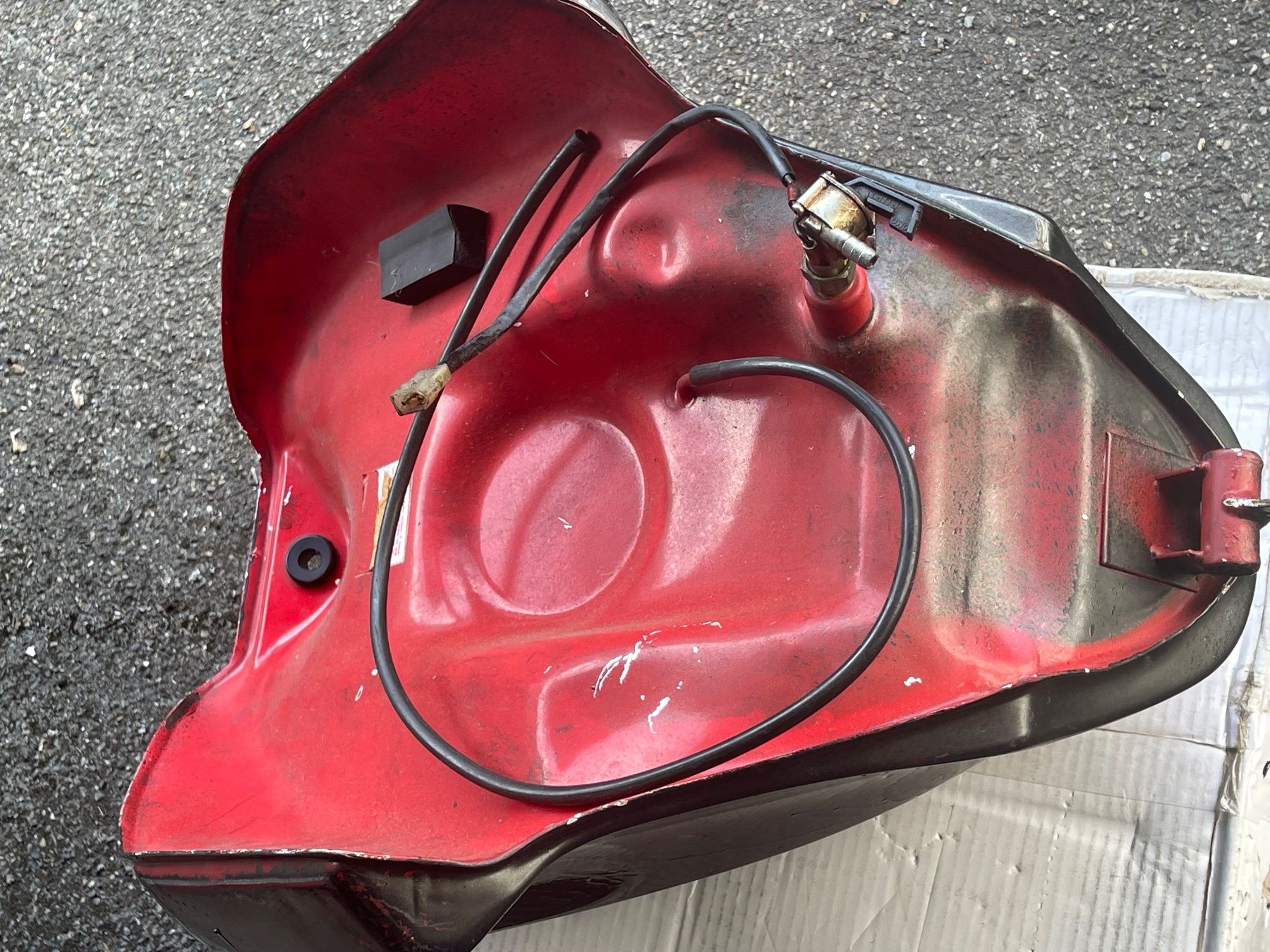 Aprilia Accessori per altri veicoli: Tank aprilia af1 sintesi – Usato da fehraltorf venduto da rml2481 3