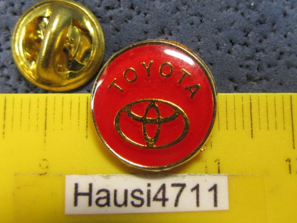 TOYOTA AUTO PIN KLEIN GOLDIG | Kaufen auf Ricardo