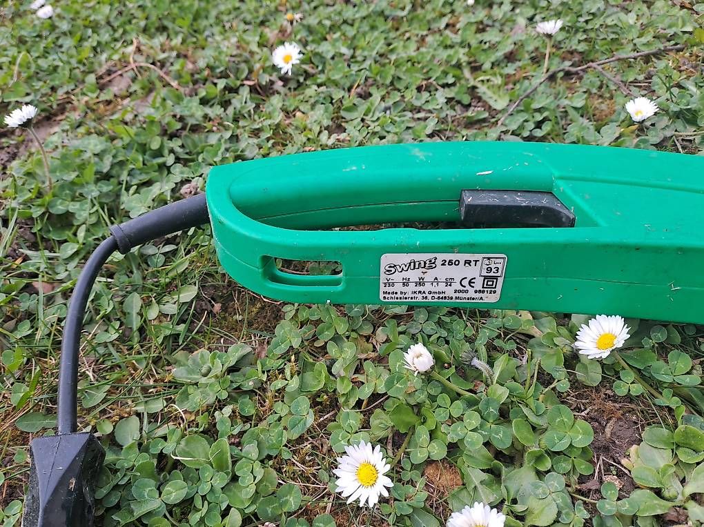Rasenmäher: Elektrischer Sense/ Mäher – Gebraucht aus Liestal von daspi01 1