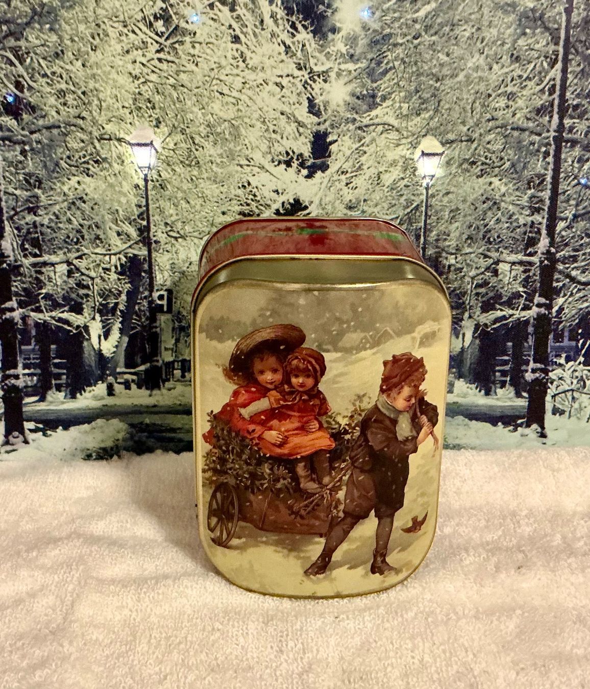 Tutte le decorazioni: KLEINE ÄLTERE NOSTALGIE BLECHDOSE – Usato da Zell LU venduto da Silvermemory 2
