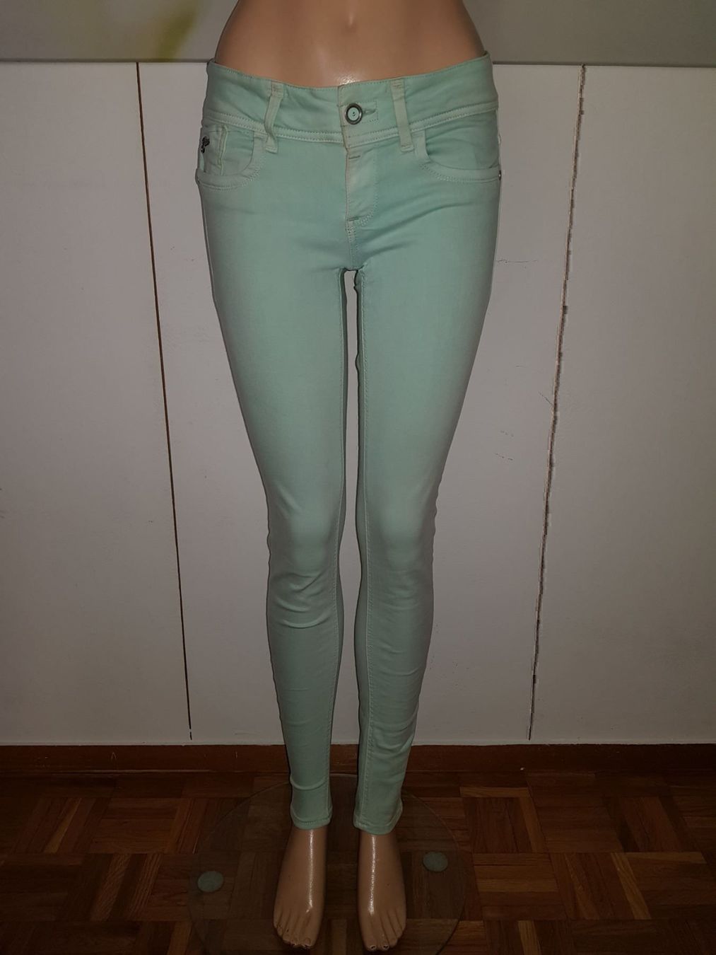 G-Star Jeans: G-STAR RAW Jeans taille / Grosse S – Usato da Cossonay-ville venduto da Super-Price-Quality