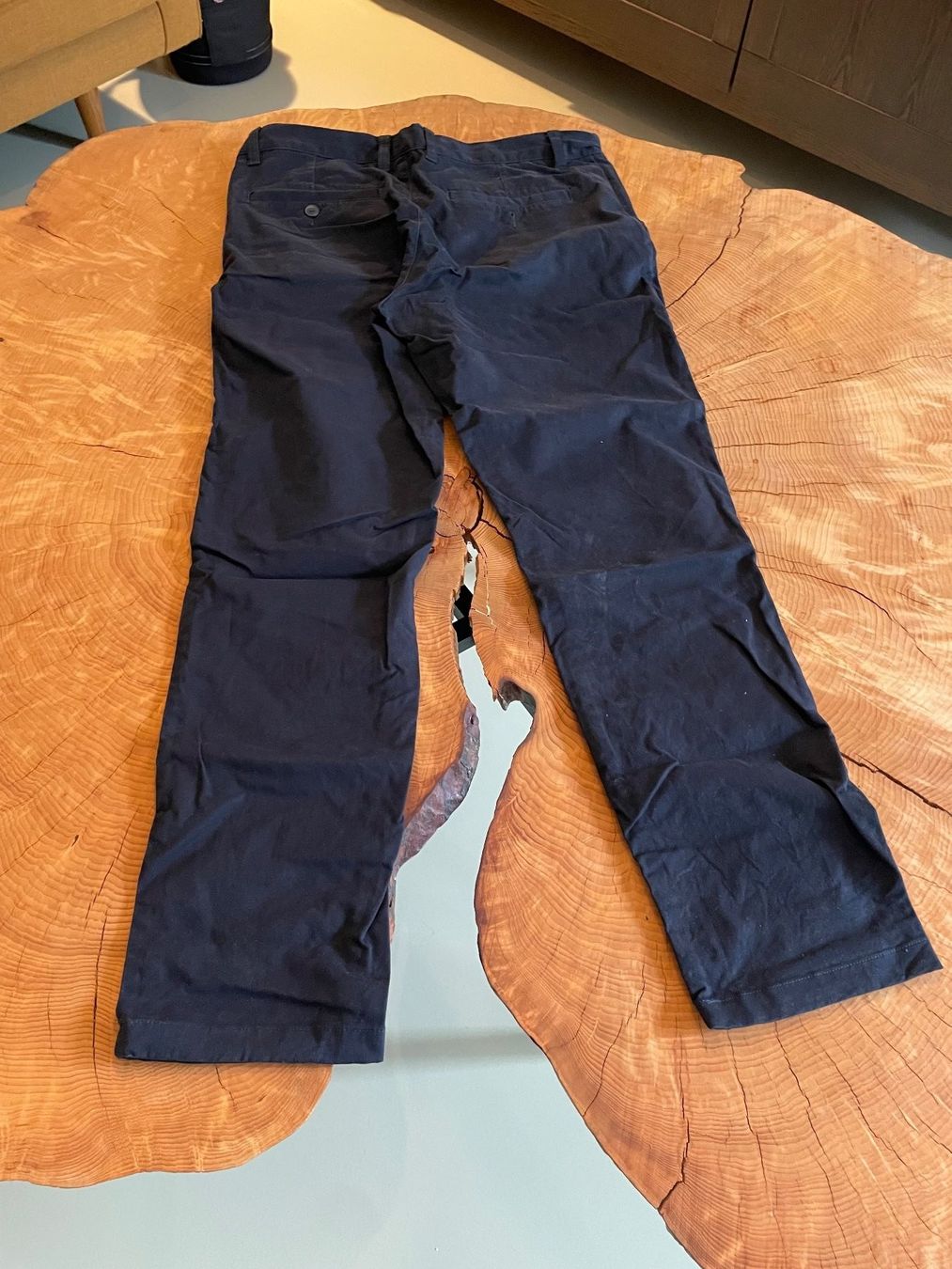 H&M Hosen: H&M Hosen Slim Fit Navy – Gebraucht aus Zürich von and_bbr2 2