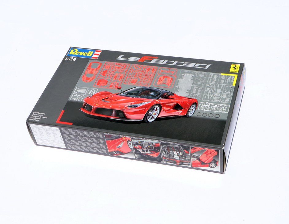 Revell Kit di modellismo & Modellini statici: LaFerrari 1:24 von Revell – Nuovo e nell'imballaggio originale da Rothenburg venduto da aron2006