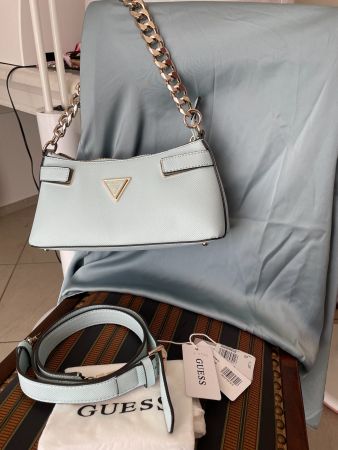 Guess Schulter-/Umhängetasche hellblau-silber
