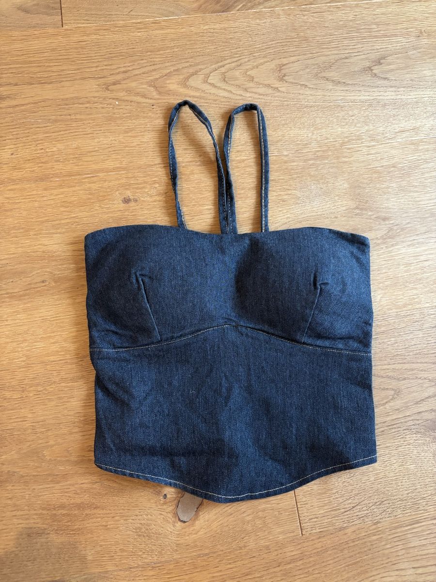 Top: Denim Crop Top – Usato da Männedorf venduto da giu_wm6d
