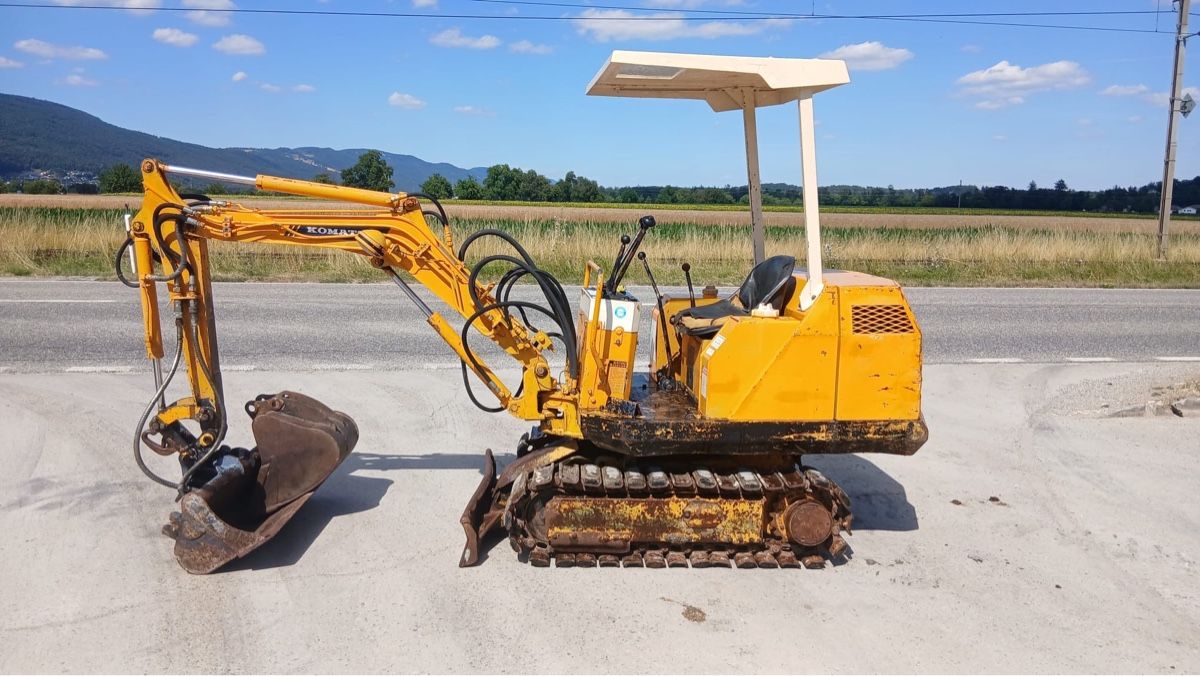 Komatsu Bagger: Bagger Komatsu Pc 05 1,6 Tonnen – Gebraucht aus Niederbipp von baggerch