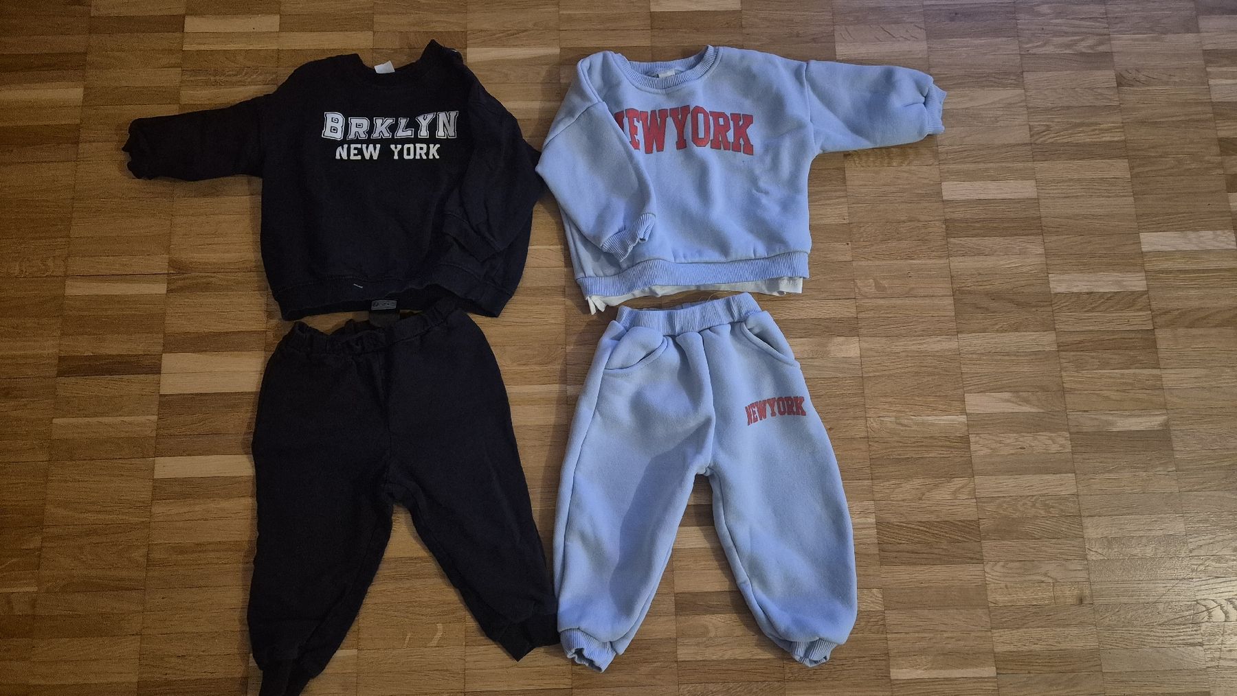 Lotti & Set di vestiti: 2x Jogginganzug Set Gr. 86 – Usato da Schaan venduto da lulu_xx
