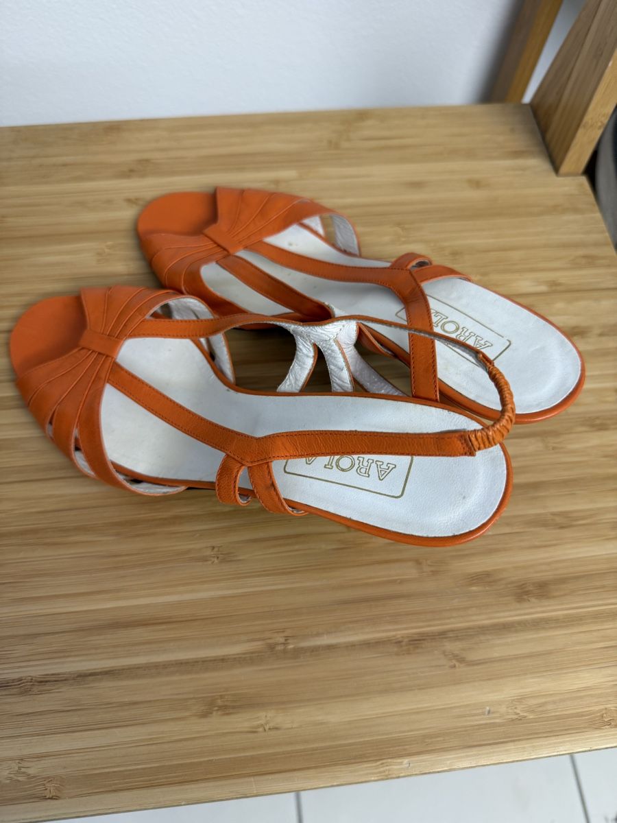 Scarpe da donna: Vintage Sandalen – Usato da Neerach venduto da the_modern_mini 1