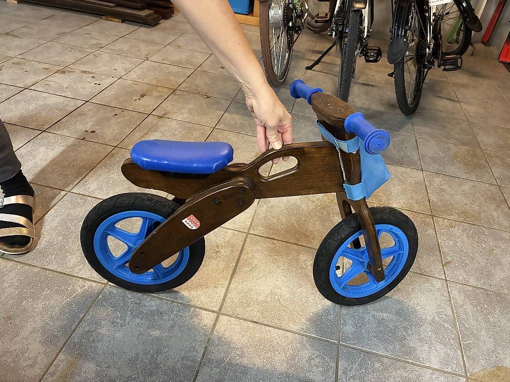 Fahrzeuge für Kinder: Laufrad – Gebraucht aus Greppen von chr_22d9