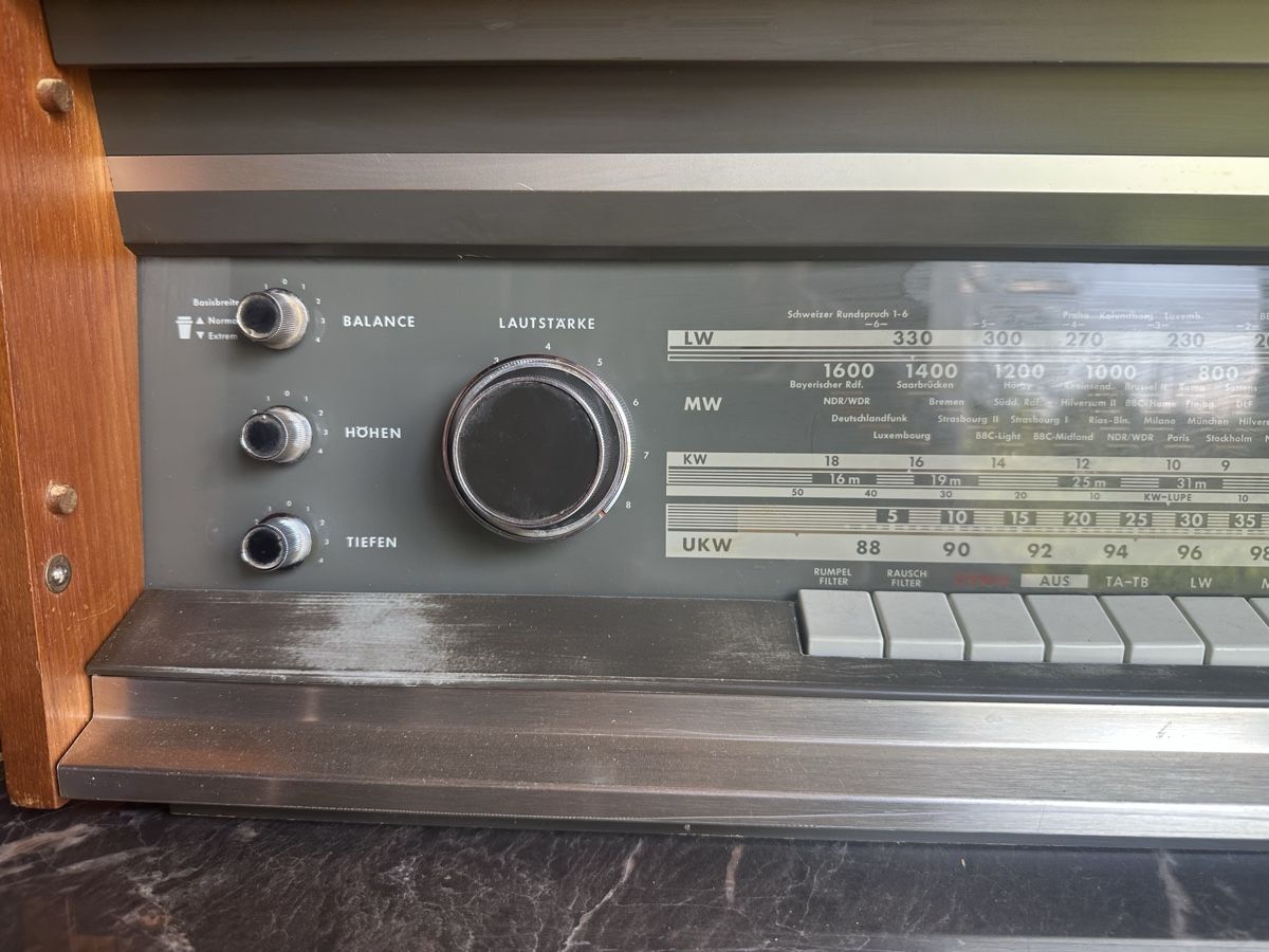 Telefunken Radio: Telefunken Opus Studio 2650 MX Stereo Röhrenradio – Difettoso da Effretikon venduto da MilosS 2