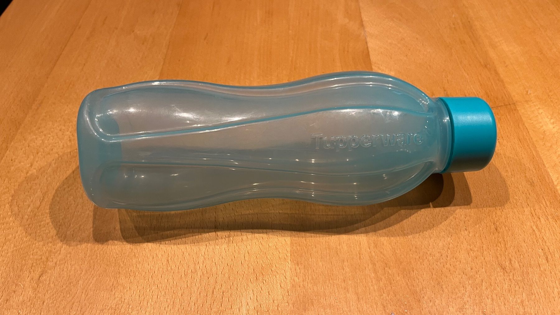Tupperware Gourdes & Thermos: Tupperware Flasche, hellblau, 0.7 l – D'occasion à Meinisberg par nicht_neu_aber_ok