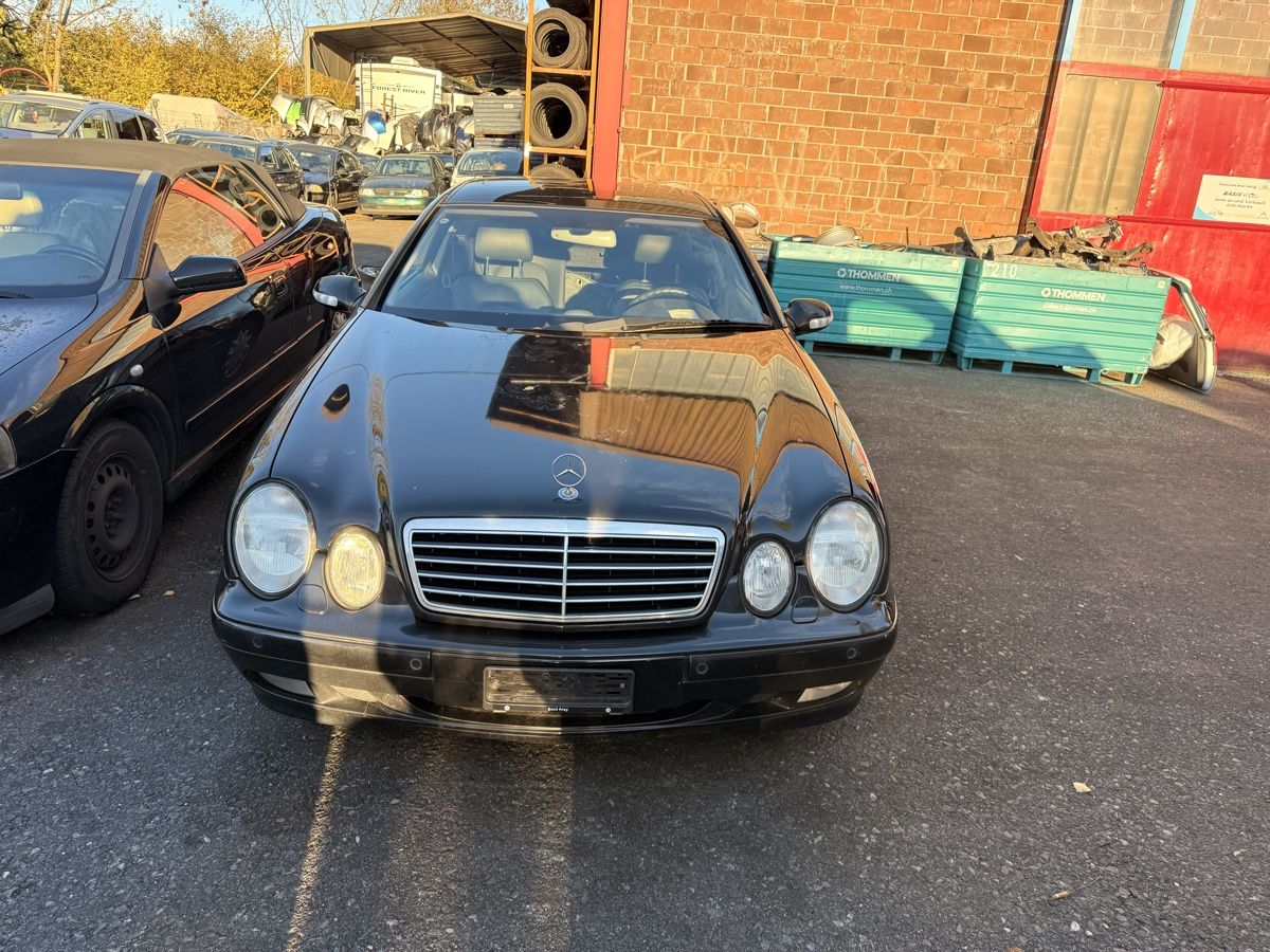 Mercedes-Benz Tutti pezzi di ricambio auto: Mercedes CLK  Ersatzteile – Usato da Udligenswil venduto da Sch2s 1