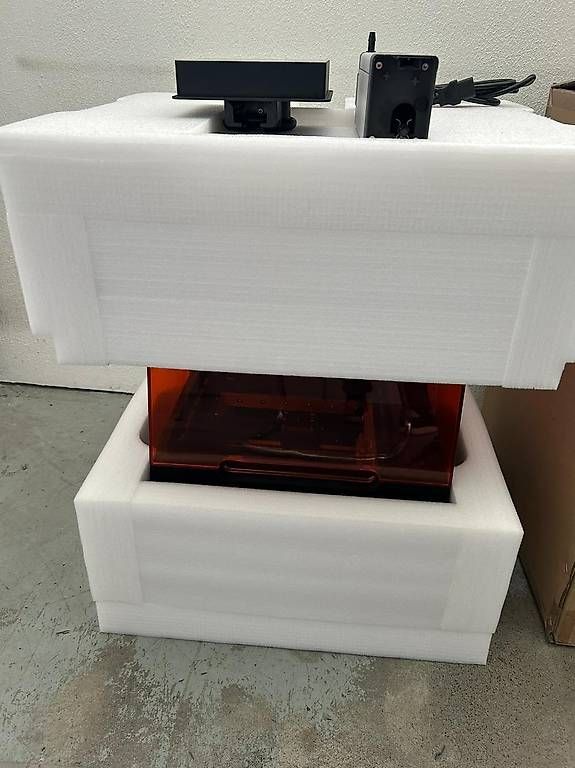 Stampanti 3D: Form 3+ SLA 3d printer inkl. Zubehör – Usato da Rheineck venduto da Felbus 3