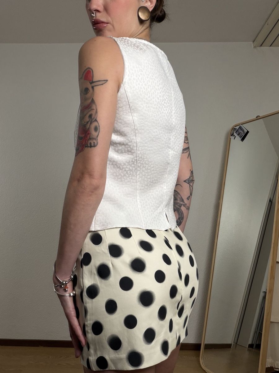 Tops: Vintage White Sleeveless Blouse – Gebraucht aus Knonau von Grapesvintage 3