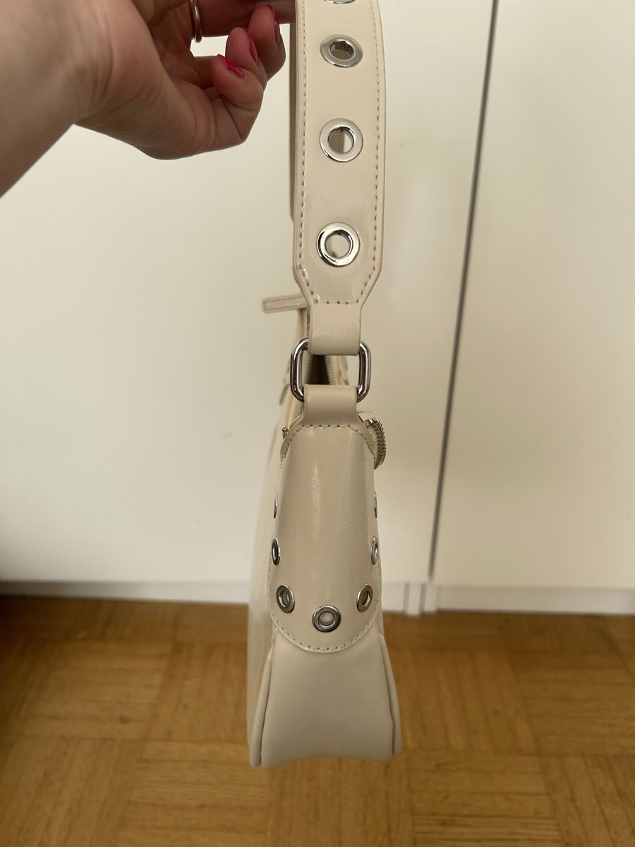 Pull&Bear Taschen für Damen: Handtasche von Pull&Bear mit silbernen Details – Gebraucht aus Bern von Vintage_Flexu 4