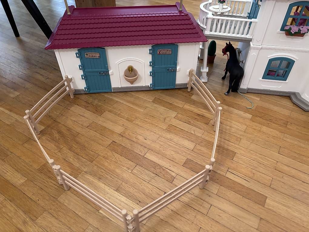 Spielzeuge: Schleich Pferdehof – Gebraucht aus Aarau Rohr von mia_guapa 4