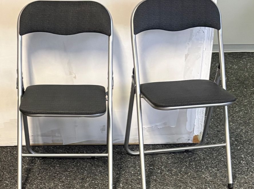 Chaises: 2 Klappstühle – D'occasion à Bern par manuschka86
