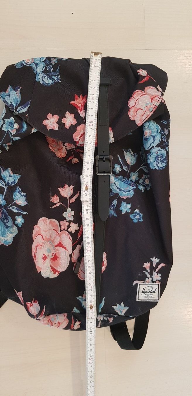 Herschel Zaini: Herschel Rucksack, Blumenmuster – Usato da Walterswil SO venduto da peiper2 8